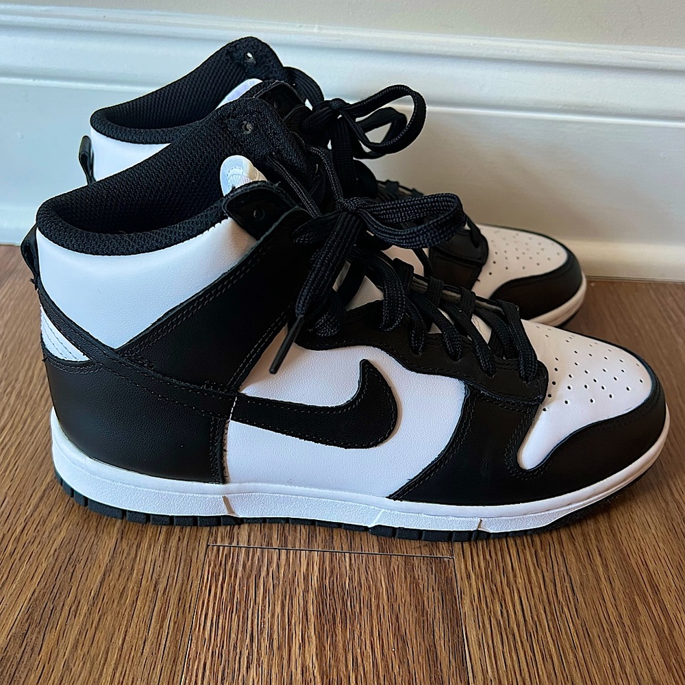 Nike Dunk High Sneakers